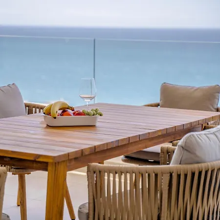 Sea Views Lucy Apartment